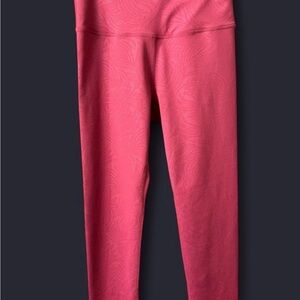 Ladies Layer8 brand patterned soft leggings size small